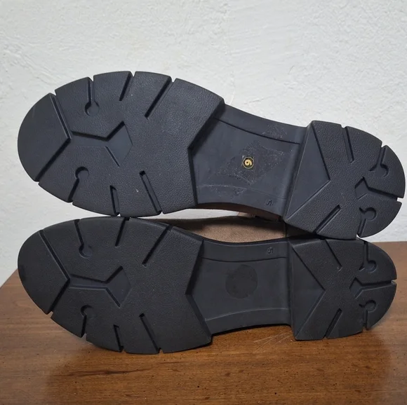 Zigi Soho Taupe Cameren Chelsea Burnished Round Toe Women's Boots Size 9 - Picture 6 of 7